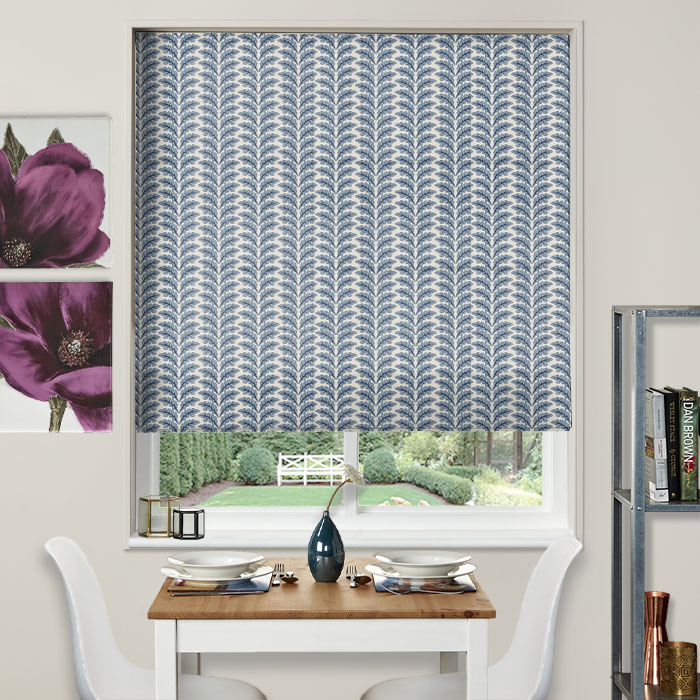 Electric Roman Blind in Woodcote Delft