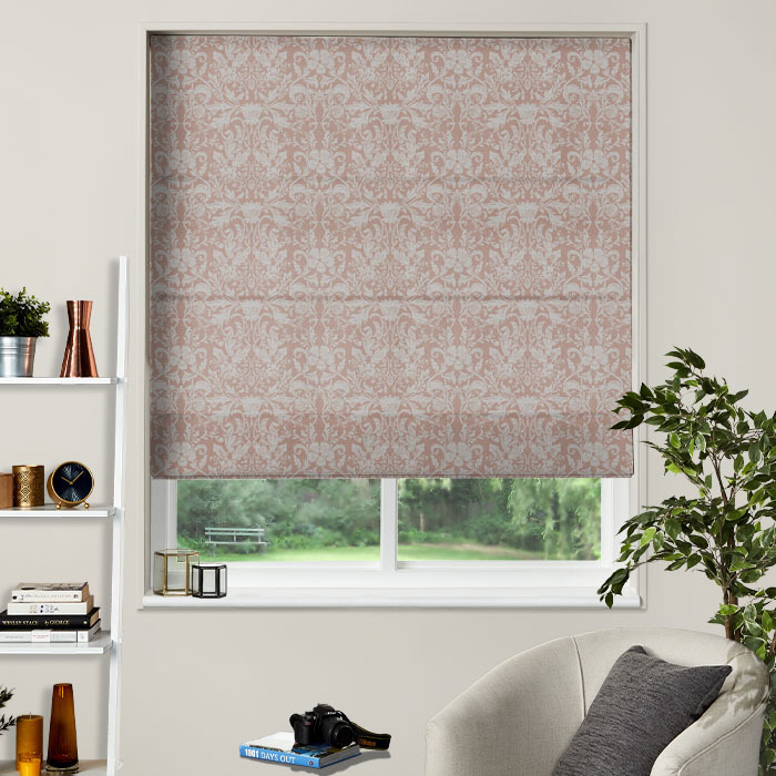 Roman Blind in Belvedere Chalk Rose