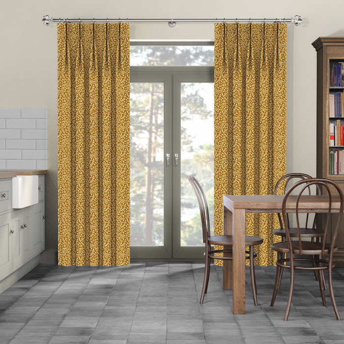 Curtains in Miniature Garden Maize