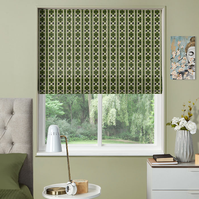 Roman Blind in Bazaar Emerald