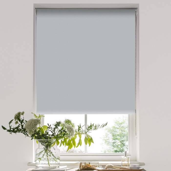 Eve Metal Blackout Electric Roller Blind