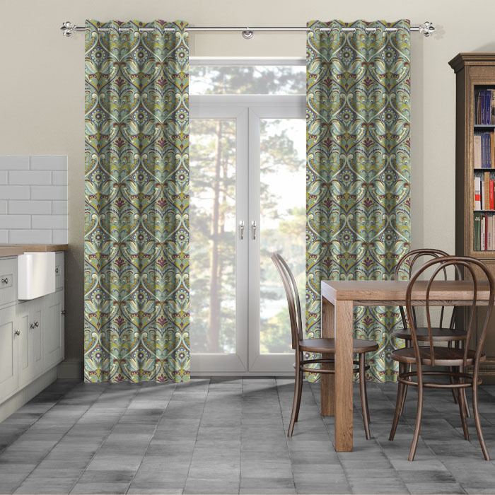 Curtains in Hidcote Mulberry