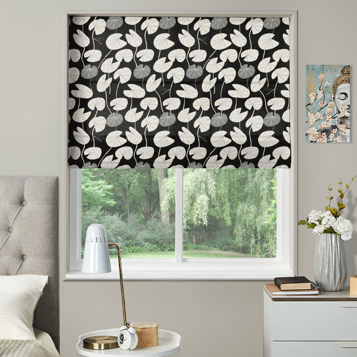 Roman Blind in Lilja Jet