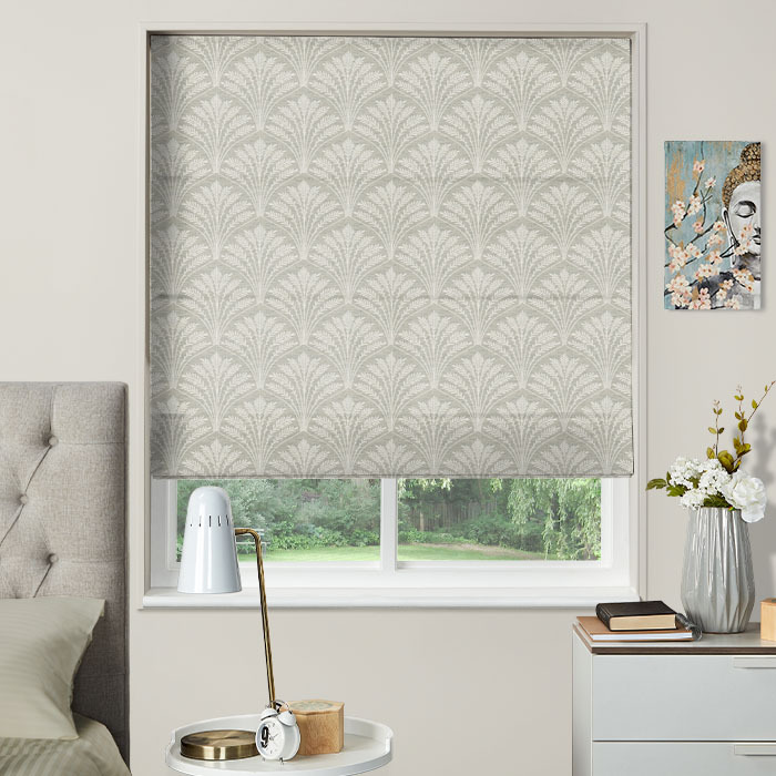 Roman Blind in Wheat Sheef Feather